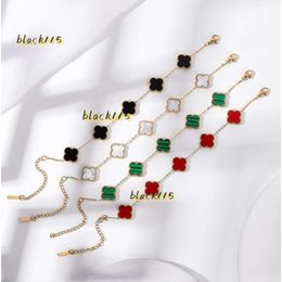 Bracelet Charm Designer Bracelet Mode Vintage 5 Motifs Bracelets Trèfle Feuille Collier Design De Luxe Bijoux De Mariage Van 4/quatre Cadeaux De Fleurs 2024 Designer Bracelet