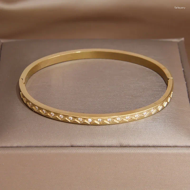 Bangle Klassiek roestvrij staal 18K vergulde geometrische armband voor dames Vintage armbanden Roestvrij polssieraden Cadeaufeest