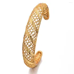 Bracelet de couleur en or cuivre bracele Dubaï saoudien à la mode pour les bijoux arabe nuptiale