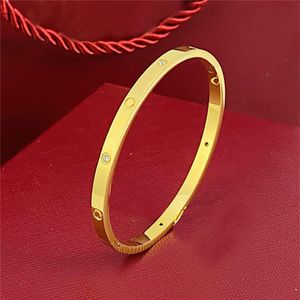 Bangle Designer For Women Mens Bracelet Gold Bangles Golden plaqués Golden Bijoux de luxe Green rouge Coul Graphic Coupl278D