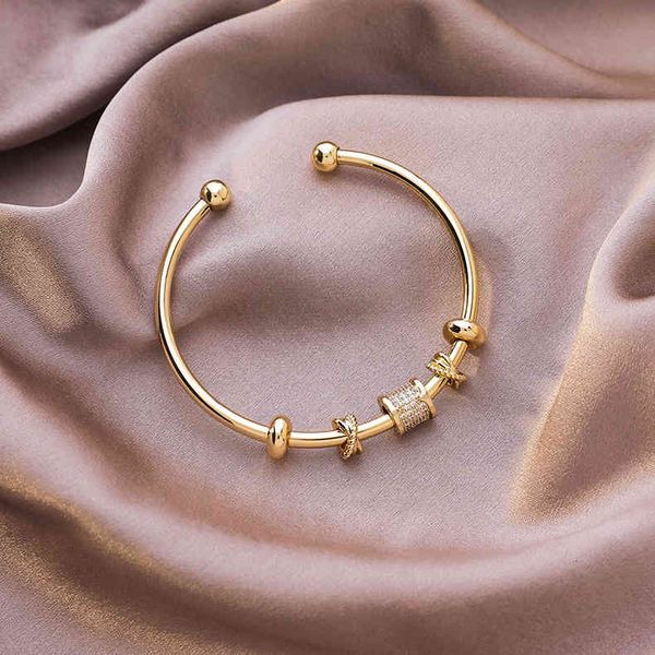 Bangle Designer French Elegant Shiny Cz Stone Brass Gold Brangles pour femmes Bracelet à charme ouvert Geometric Cross Cross Ajustement 2024 02121