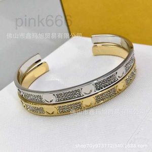 Bracelet Designer Plein Ciel Étoile Ouverture Plein Diamant F Lettre Bracelet pour Hommes et Femmes Mode Simple Couple Style X2X4