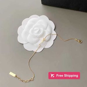 Bracelet Designer Gold Chain Bracelet Femmes Bracelets Amour Bijoux Luxe Lettre Pendentif Y Bracelet Pour Femmes Charme Boucle D'oreille De Mariage G2205242Z 7DLF