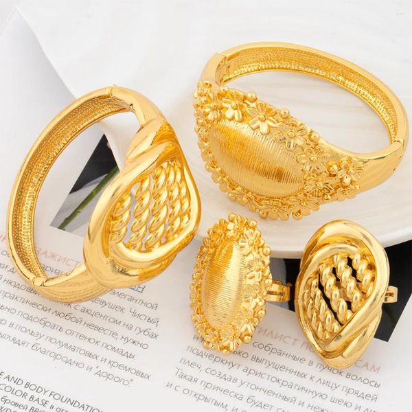 Brazalete de color dorado de 18k dubai para mujeres mangueras de lujo y juego de anillos de moda