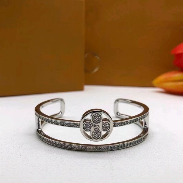 Pendientes de brazalete Pulsera de diseño clásico de trébol de oro blanco de oro rosa de 18 quilates