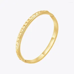 Bangle En-Fashion Pulseras Géométrie Pyramide pour la coloration en acier en acier de 18k en acier aux yeux Bijoux accrocheur B232391