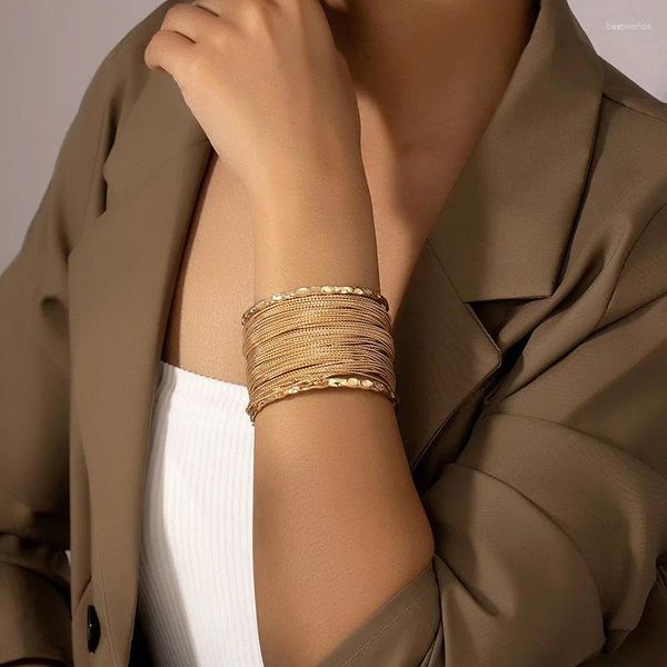 Bracelet de chaîne de métal de mode européenne et américaine Bracelet Femmes adaptées aux banquets Parties Autres occasions bijoux