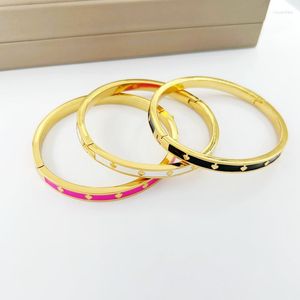 Bangle Europese en Amerikaanse mode minimalistische perzik hart armband vrouwelijke handgemaakte sieraden veelzijdige trendy gepersonaliseerde niche