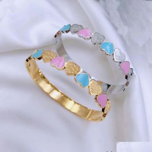 Bangle Europese en Amerikaanse modestijl Bracelet Dames Designer Letter Crystal 18K Gold vergulde roestvrijstalen bruiloftspaar Mot Dhab2