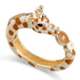 Brazalete de moda, hermoso brazalete con forma de animal de cebra, brazalete llamativo para mujeres y niñas, chapado en oro con pulseras de esmalte, joyería 231027