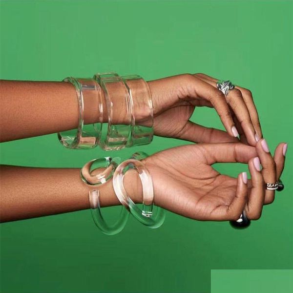 Bracelet Design de mode Transparent Résine Acrylique E En Forme De Bracelet Pour Femmes Géométrique Large Main Ouverte Bijoux 230104 Drop Livraison Dhels