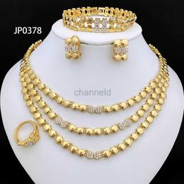 Bangle mode-sieraden gouden sieraden set kleur ketting en oorbellen sets voor vrouwen bijoux de mode teams de bijoux 240319