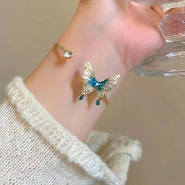 Bangle Fashion Open Crystal Butterfly Bracelet for Women Simple Elegant Design Girls Party Jewelry Gifts 2024