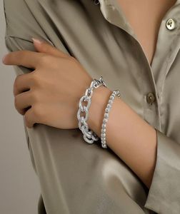 Brazalete de doble pulsera geométrica de la moda de brazalete para mujeres exageradas gruesas perlas redondas de brazaletes con lanza de joyas de encantos G7218622
