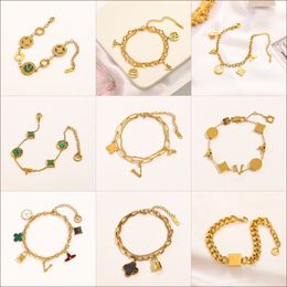 Braceletas de estilo de brazalete Mujeres Madrillos de brazalete Cadena de manguitos de mano de obra torturada Carta de marca V joyería Crystal de 18 km amantes de la boda de acero inoxidable chapado en oro