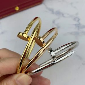 brazalete para mujer hombre grosor estándar pareja brazalete pulsera de 18k 18k t0p circunferencia interna tamaño 16-19 cm regalo de diseñador para novia con logotipo