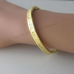 Bracelet jonc FOREVER IN LOVE MOT MOTIF - PLAQUÉ OR JAUNE OUVERT TAILLE 57 MM 52 2.24" 2" PEUT CONVENIR À LA PLUPART