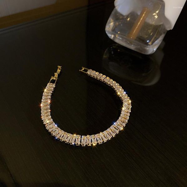 Bracelet zircon de mode GD Bangle Gd Square Crystal Crystal Gold Light Luxury pour les femmes et les dames cadeaux