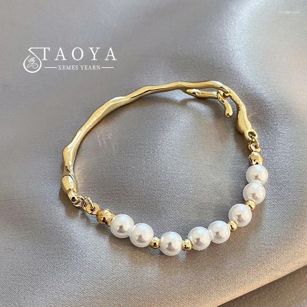 Brazalete Gótico Metal Perla de imitación Empalmado Color dorado Pulsera con dijes para 2024 Joyería de diseño Muñeca de mujer Accesorios de moda