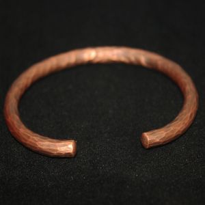 Brazalete Martillado Antiguo Real Pulsera de cobre puro para hombres Muñeca Mujer Brazalete Artesanía a mano Joyería hecha a mano Regalo unisex de Padre Madre 230606