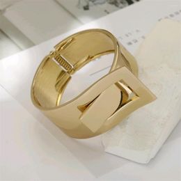 Bracelet haut de gamme bijoux acier inoxydable bracelets femme bracelet tendance doré grand Arc brillant pour fête mariage cadeau amour