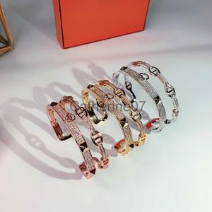 Bangle Hot Lock Gold Bracelets Femme Punk pour Meilleur cadeau luxueux Bijoux de qualité supérieure Ceinture en cuir Bracelet livraison gratuite Bracelet à deux étages J230710