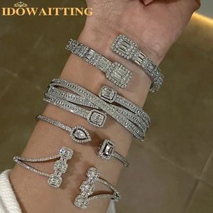 Bangle Iced Out Bling Vierkant Zirkonia Traan Vonken Geometrische Peer Cz Open Pasband Manchetarmband voor dames 231102