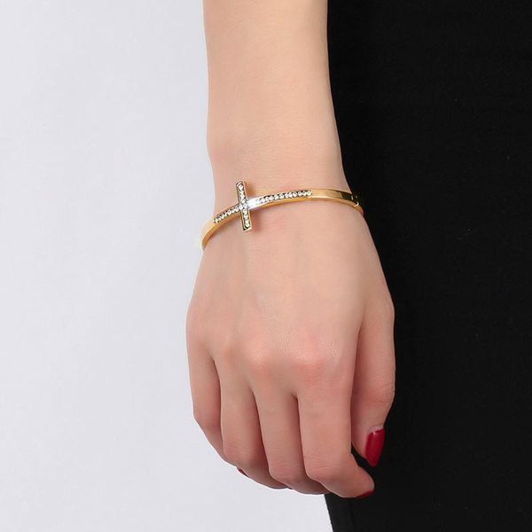 Bracelet ISINYEE à la mode cristal croix ouverte pour femmes hommes Bracelet en acier inoxydable Manchette religieux catholique bijoux cadeaux