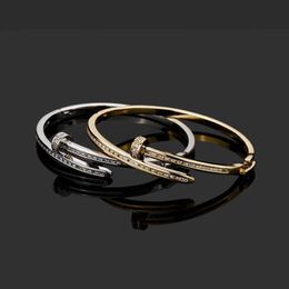 Bangle Jinao 2021 NOUVEAU SET DE PRONG de haute qualité 3A + Zircon Willow Tree Nail Design for Men and Women Q240506