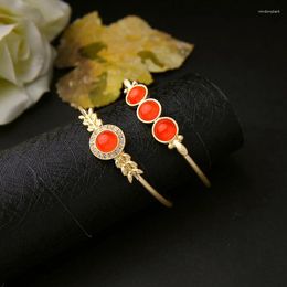 Bangle Kissme Prachtige Kristal Rode Ronde Hars Manchet Armbanden Voor Vrouwen Goud Kleur Ijzer Open Armbanden Mode-sieraden Accessoires