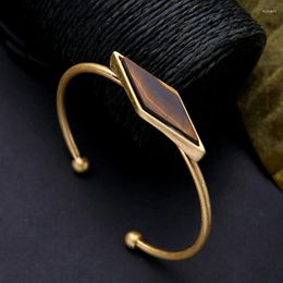 Bangle Kissme Prachtige Ruit Synthetische Steen Manchet Armbanden Voor Vrouwen Goud Kleur Ijzerlegering Armbanden 2024 Geometrische Mode-sieraden