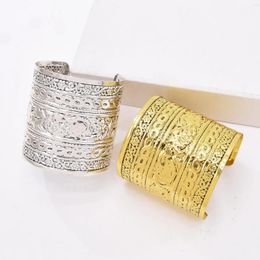 Bangle Ldealway Nightclub Store Gold / Silver Alloy Printing Bracelet Open de femme sculptée Européen et Américain Fashion Simple