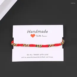 Bracelet rouge chanceux Red Red Rouge à la main Boupe bouddhiste Boupe Tibetan Infinity Charm bijoux Gift