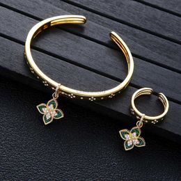 Bracelet de luxe 2 pièces bracelet Dubai bague ensemble de bijoux pour femmes mariage fiançailles Brincos Para as mulheres S403 240319