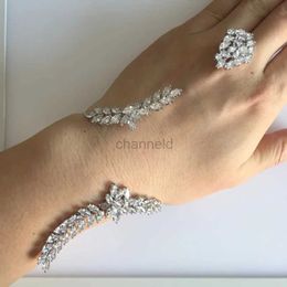 Bangle Luxe CZ Zirkoon Palm Arm Armbanden Ringvinger Eendelige armband Populaire sieraden Verguld Nieuwe modieuze handvaten voor dames 240319