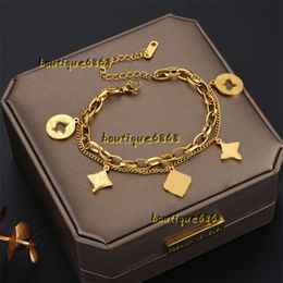 Bracelet de luxe Bracelet de luxe Trèfle à quatre feuilles Bracelets de charme Mode élégante 2024 Agate Shell Chaîne Mère Femmes Filles Couple Vacances Chaînes de fête d'anniversaire