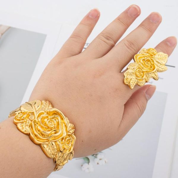 Brazalete de lujo con diseño de hojas, pulsera de cobre, anillo de Color dorado saudí de Dubái, conjunto de joyería de moda para novia, chica árabe