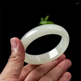 Brazalete de jade de ancho medio de brazalete con material mongol externo para oveja de mujer grasa blanca ronda fina