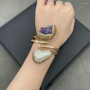 Ensemble de perles d'eau douce Baroque Natural Baroque avec bracelet à la mode exquise des bijoux de bijoux pour femmes