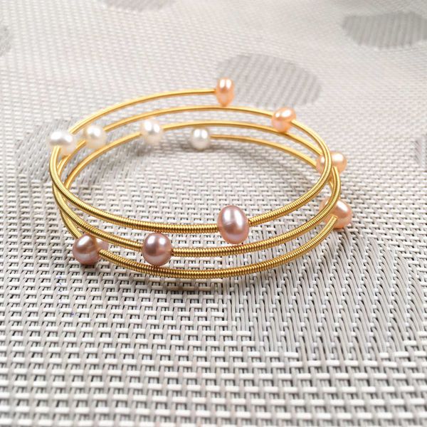 Bracelet Bracelets de perles d'eau douce naturelles en alliage de fer réglable trois couches du bracelet bijoux de charme pour les femmes taille 7-8mm G230210