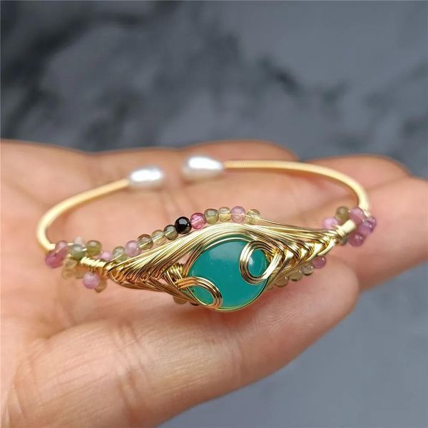 Brazalete Natural de alta permeabilidad al hielo Brazalete sinuoso hecho a mano Piedra Tianhe Color caramelo Turmalina 14k Relleno de oro Modelo de diseño Regalo para dama