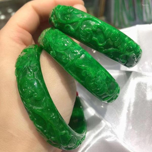 Bracelet naturel Myanmar vert émeraude Jade sculpté à la main fleur Bracelets jadéite Bracelets bijoux pour femmes