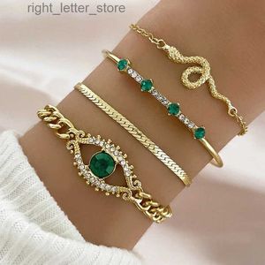 Bangle nieuwe mode groene kristal oog hartvormige armband dames retro gouden slangen ketting armband set sieraden accessoires yq240409
