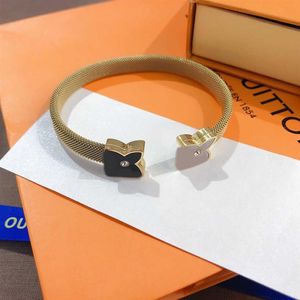 Bracelets de nouveau style bracelets Femmes Bangle de concepteur de luxe Bijoux bijoux 18k Gold plaqué en acier inoxydable Amateurs de mariage Gift Bangles267a