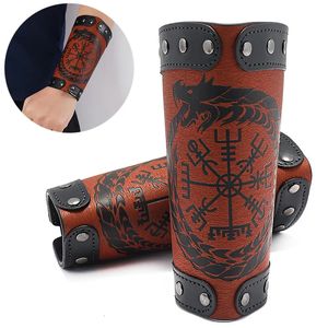 Bracelet Odin Symbole des Runes Large Bracelet Nordique Viking Boussole Punk Tête de Dragon Bracelet En Cuir Hommes Manchette Bracelet Bijoux Cadeau 231005