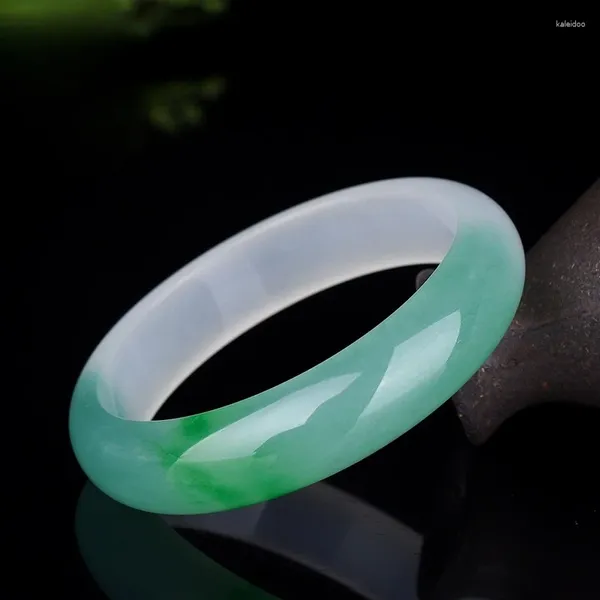 Bracele de quartz rock jade bracelet vert flottant de couleur de couleur semi et blanc semi et blanc