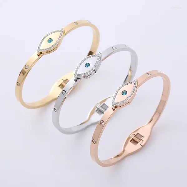 Bracelet romantique oeil d'horus Bracelets de mariage pour femmes cadeau d'anniversaire mode Simple en acier inoxydable fête bijoux accessoires