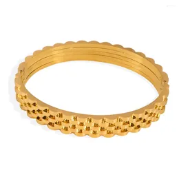 Bracelet rond en acier inoxydable en acier or plaqué pour les femmes Strap de luxe en forme de barre de bijoux anti-allergiques en forme de barre