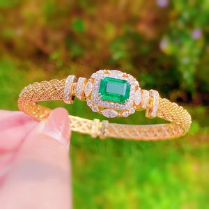 Bangle RUZZALLATI Vierkante Paraiba Emerald Armband Twisted Ontwerp Retro 14K Goud Kleur Bangle voor Vrouwen Luxe Sieraden 230621