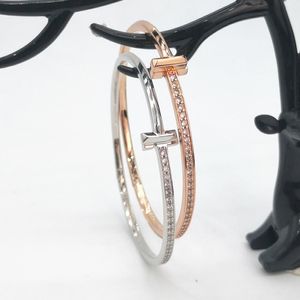 Bangle S925 sterling zilveren klassieke damesarmband Europese en Amerikaanse populaire damesvakantiecadeaus